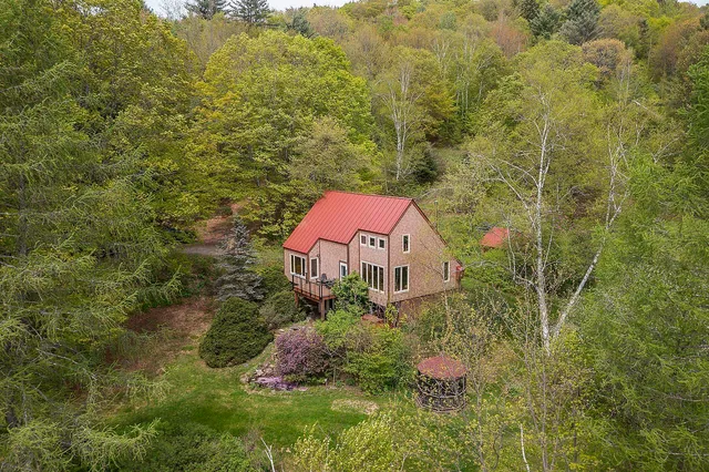 $499,000 | 3361 County Road, Windsor, VT 05089