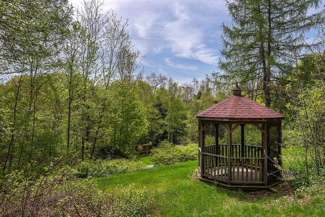 $499,000 | 3361 County Road, Windsor, VT 05089