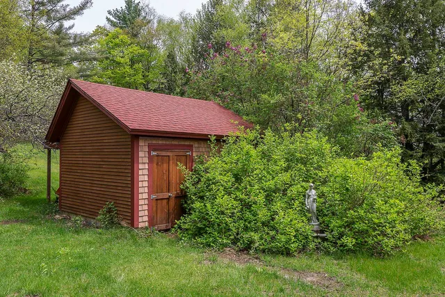 $499,000 | 3361 County Road, Windsor, VT 05089