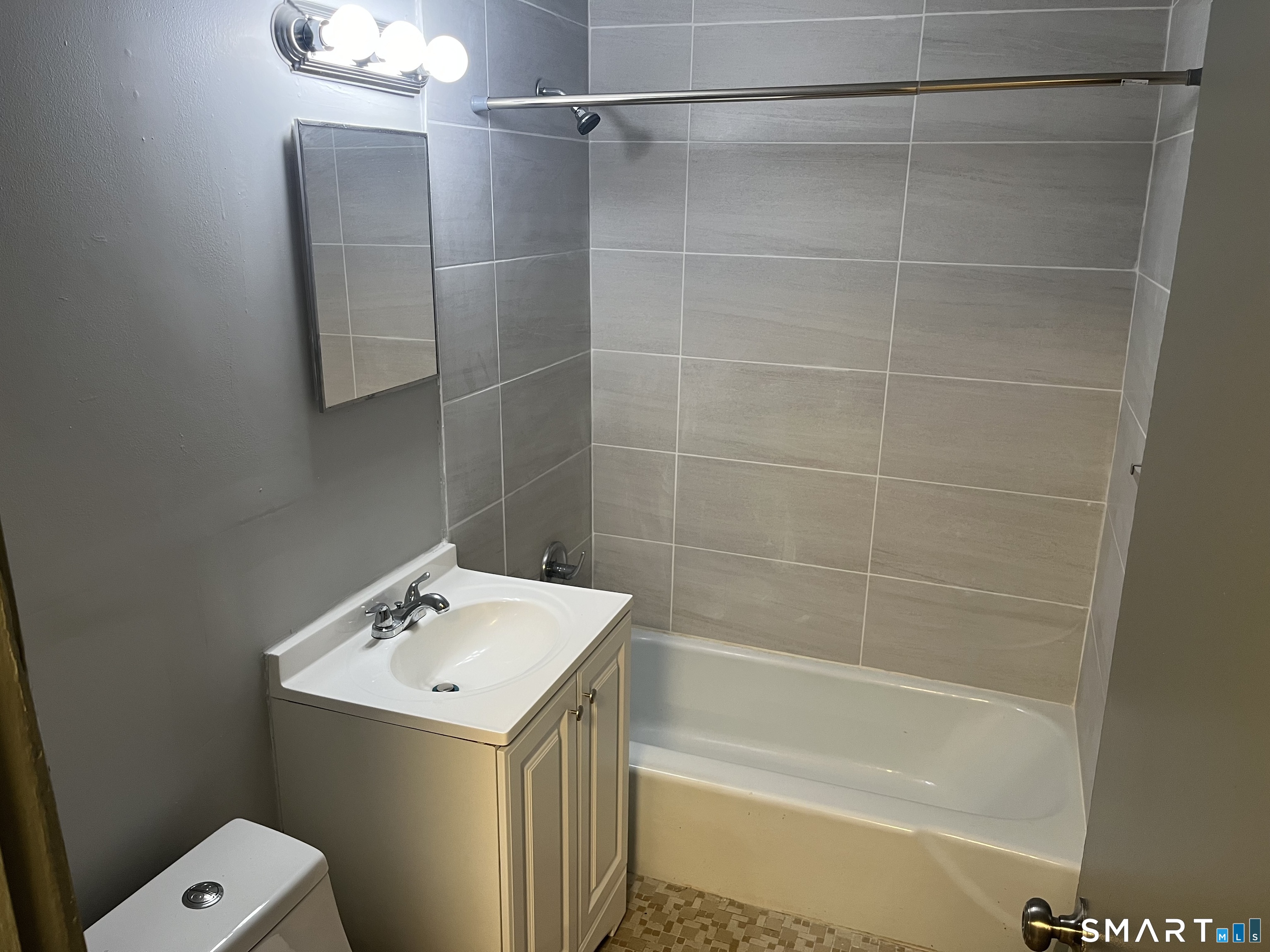 32 Cook Avenue, Unit C22 Meriden, CT 06451 - Photo 7 of 11