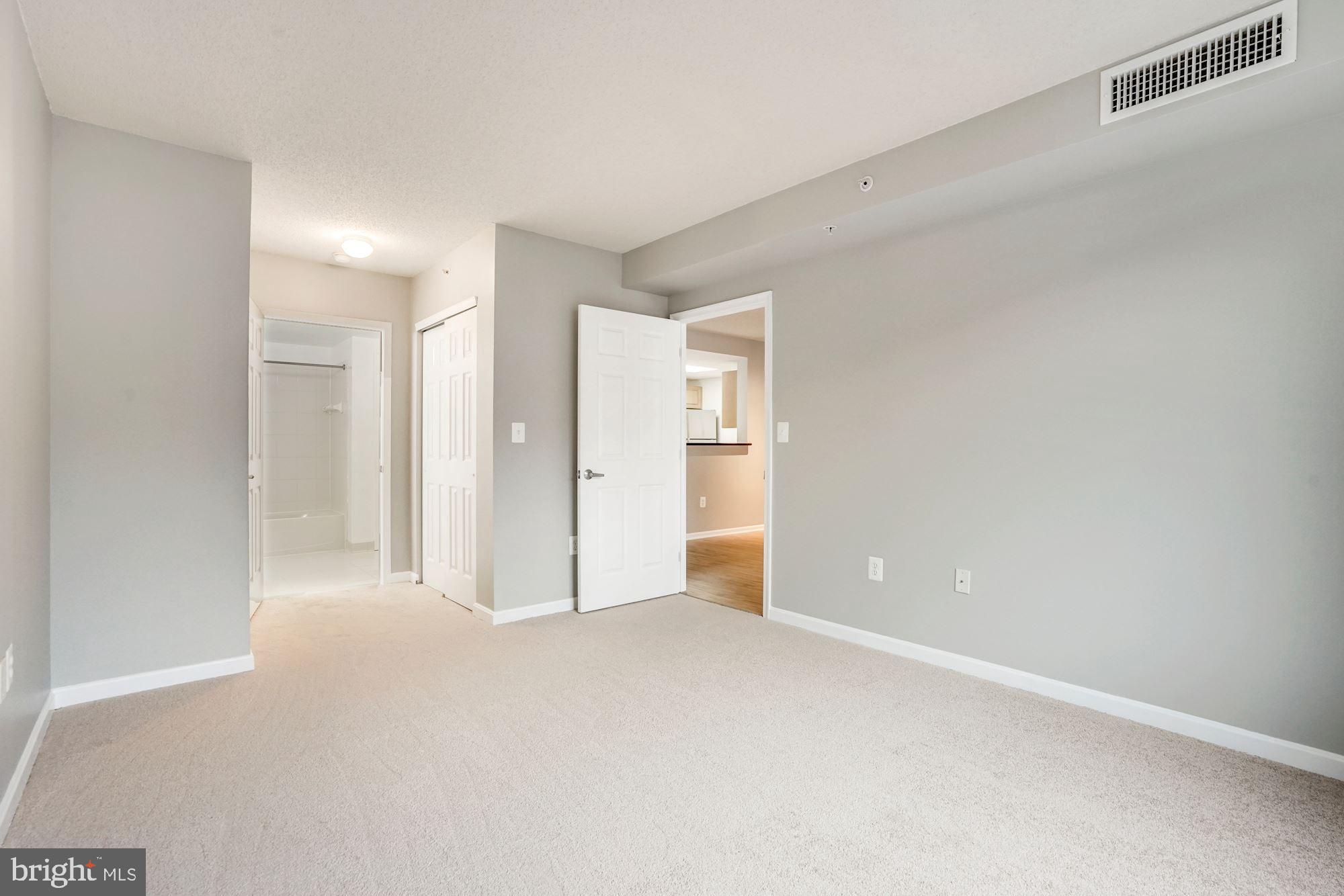 2726 Gallows Road, Unit 413 Vienna, VA 22180 - Photo 12 of 50 Gallery Image 12