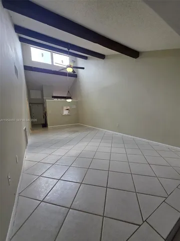 a view of a utility room