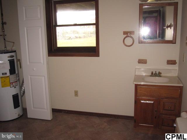 4415 Beaumont Road Dover, PA 17315 - Photo 9 of 9 Gallery Image 9