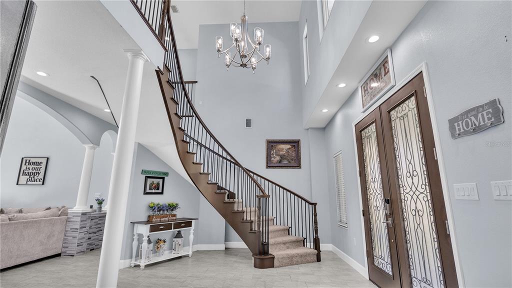 3943 West Campbell Road Lakeland, FL 33810 - Photo 41 of 71 a view of entryway and hall