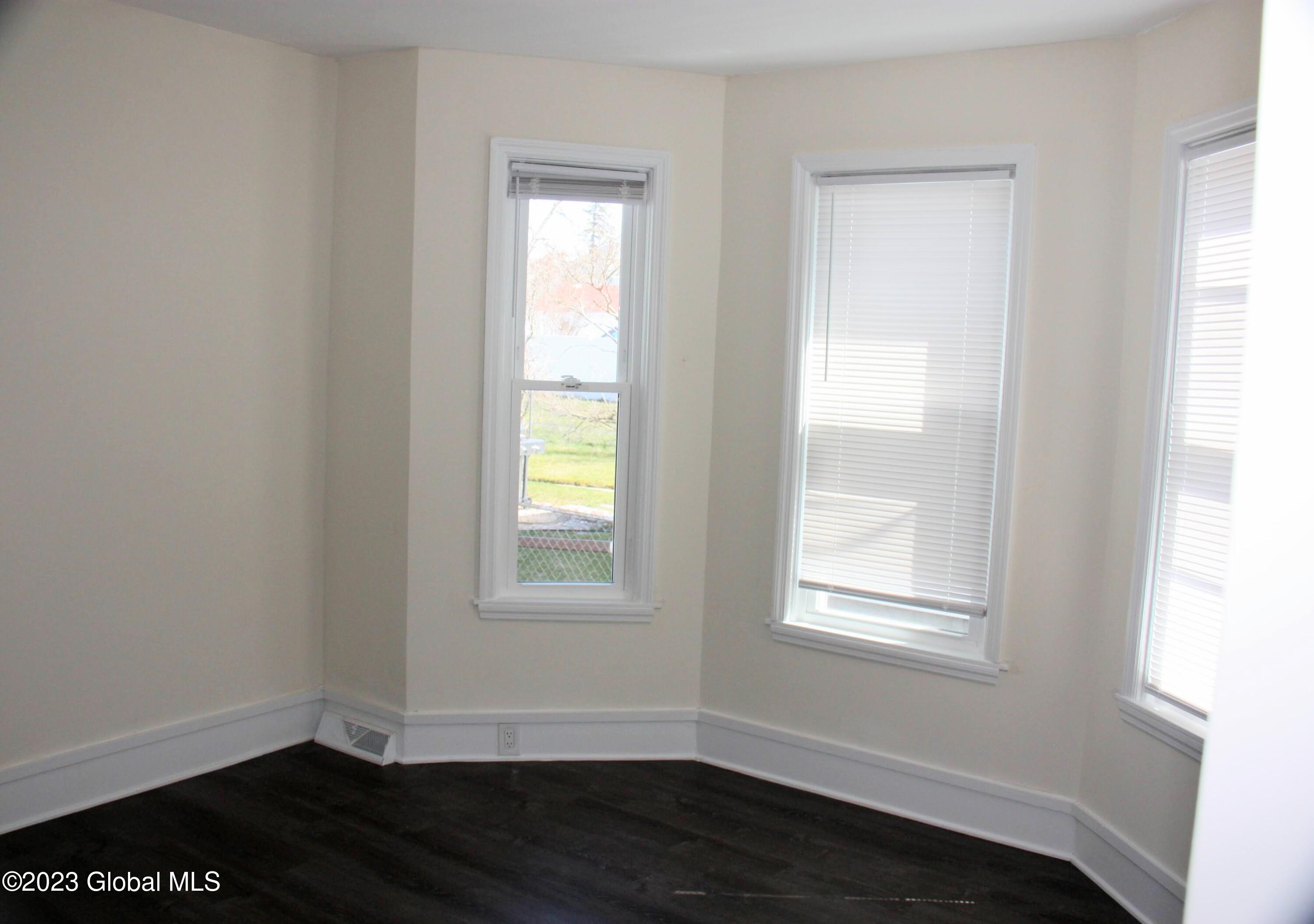 1665 Rugby Road Schenectady, NY 12309 - Photo 12 of 44 IMG_9289