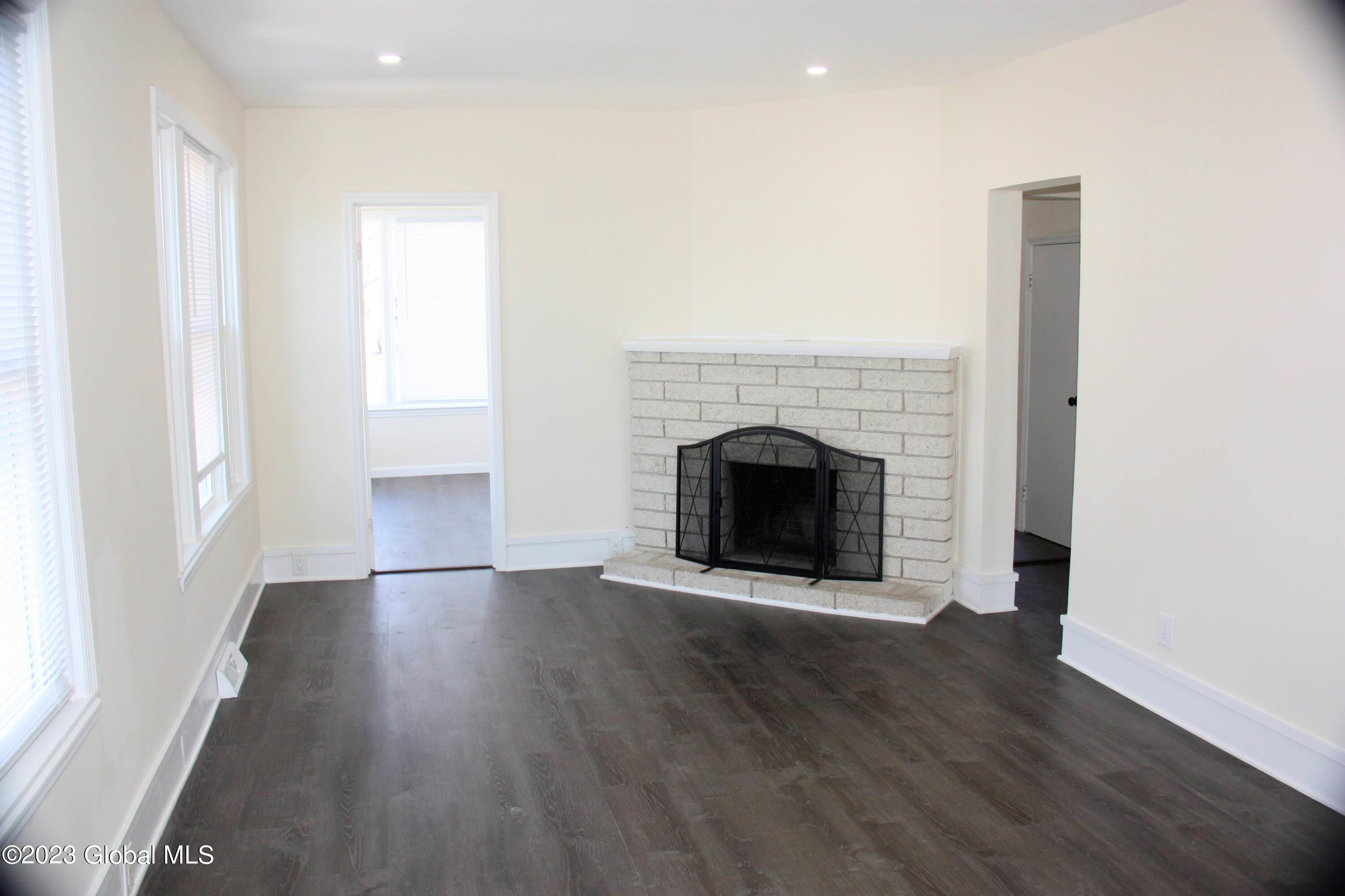 1665 Rugby Road Schenectady, NY 12309 - Photo 15 of 44 IMG_9292