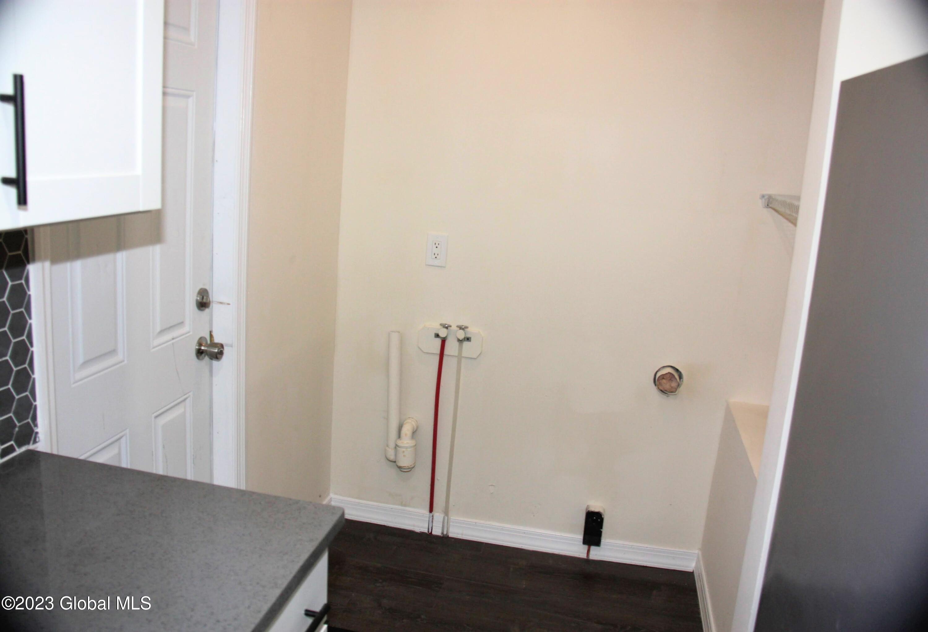 1665 Rugby Road Schenectady, NY 12309 - Photo 20 of 44 IMG_9298