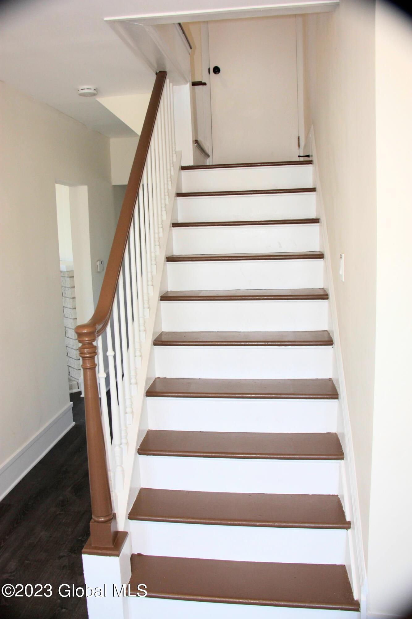 1665 Rugby Road Schenectady, NY 12309 - Photo 22 of 44 IMG_9300