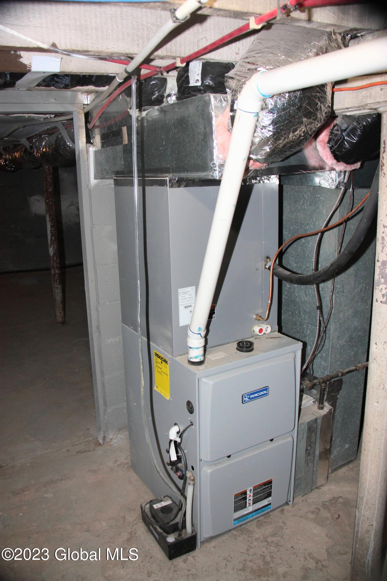 1665 Rugby Road Schenectady, NY 12309 - Photo 36 of 44 IMG_9319