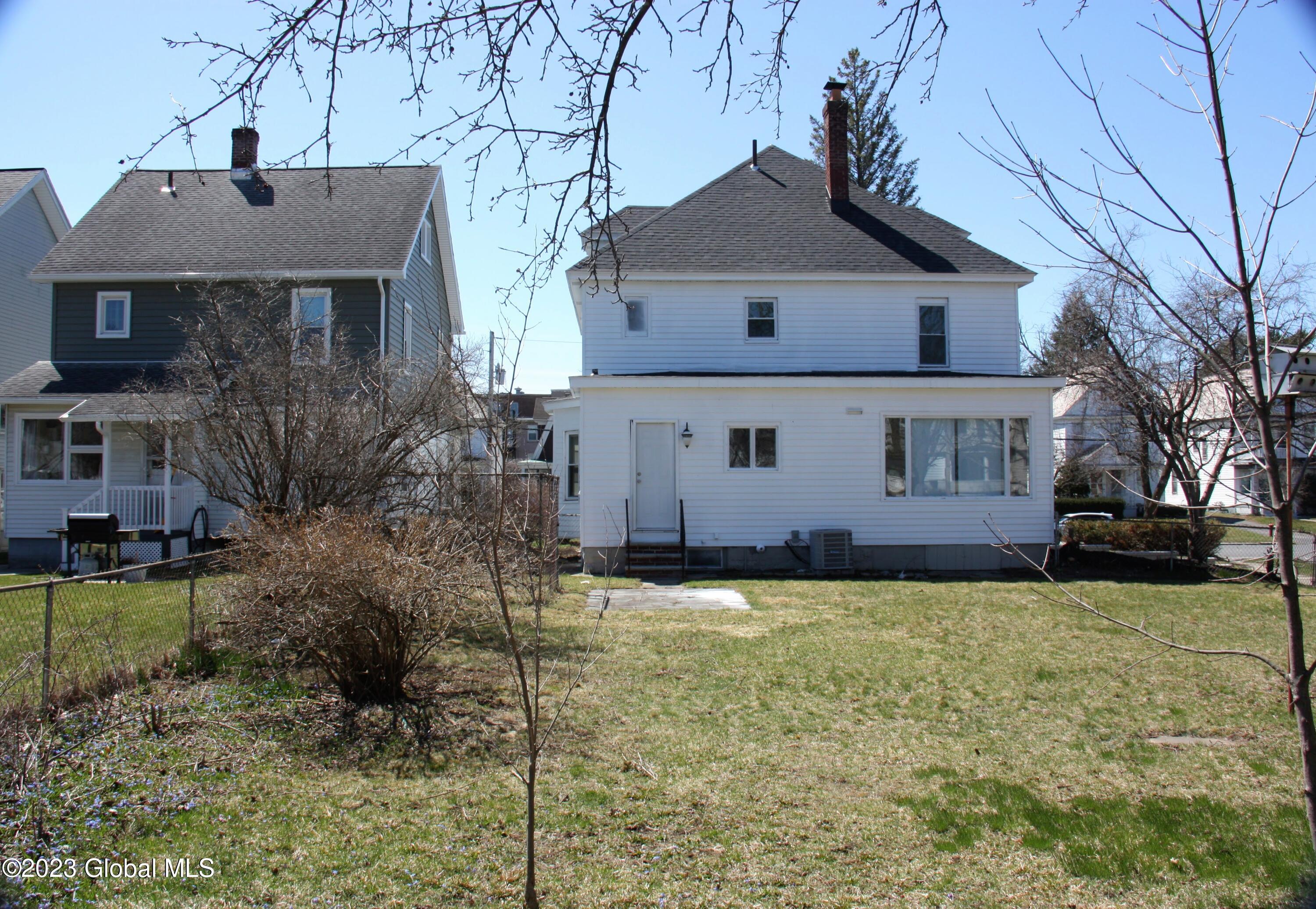 1665 Rugby Road Schenectady, NY 12309 - Photo 5 of 44 IMG_9281