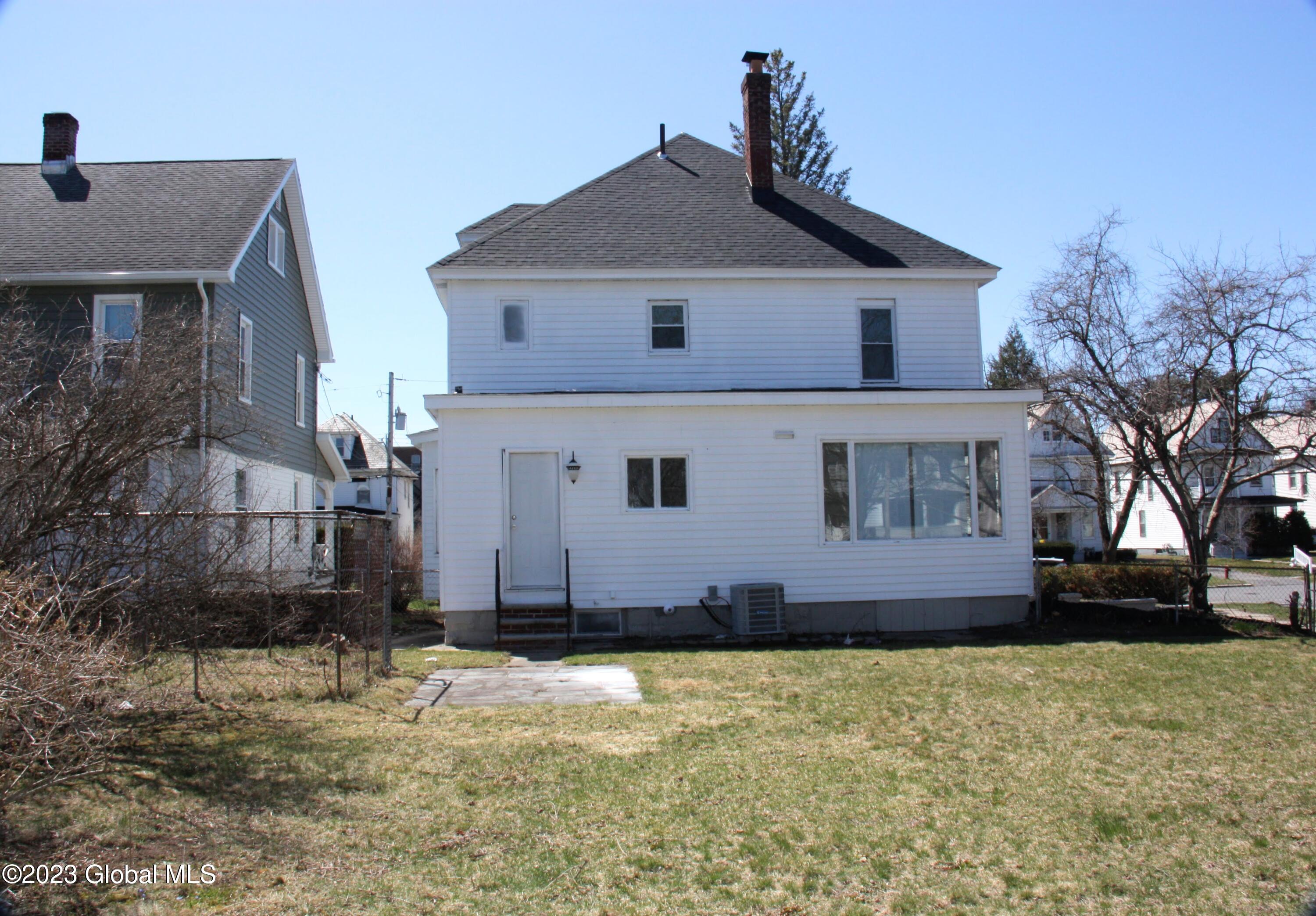 1665 Rugby Road Schenectady, NY 12309 - Photo 6 of 44 IMG_9283