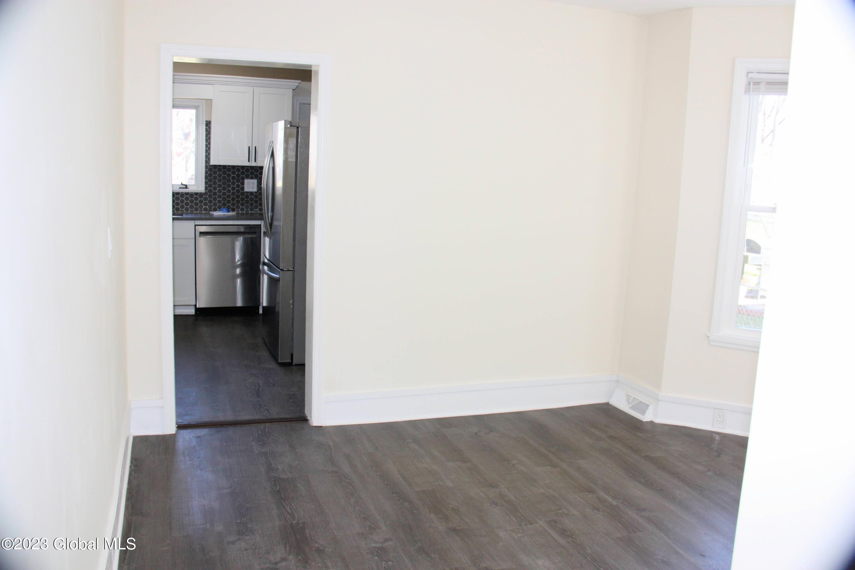 1665 Rugby Road Schenectady, NY 12309 - Photo 10 of 44 IMG_9287