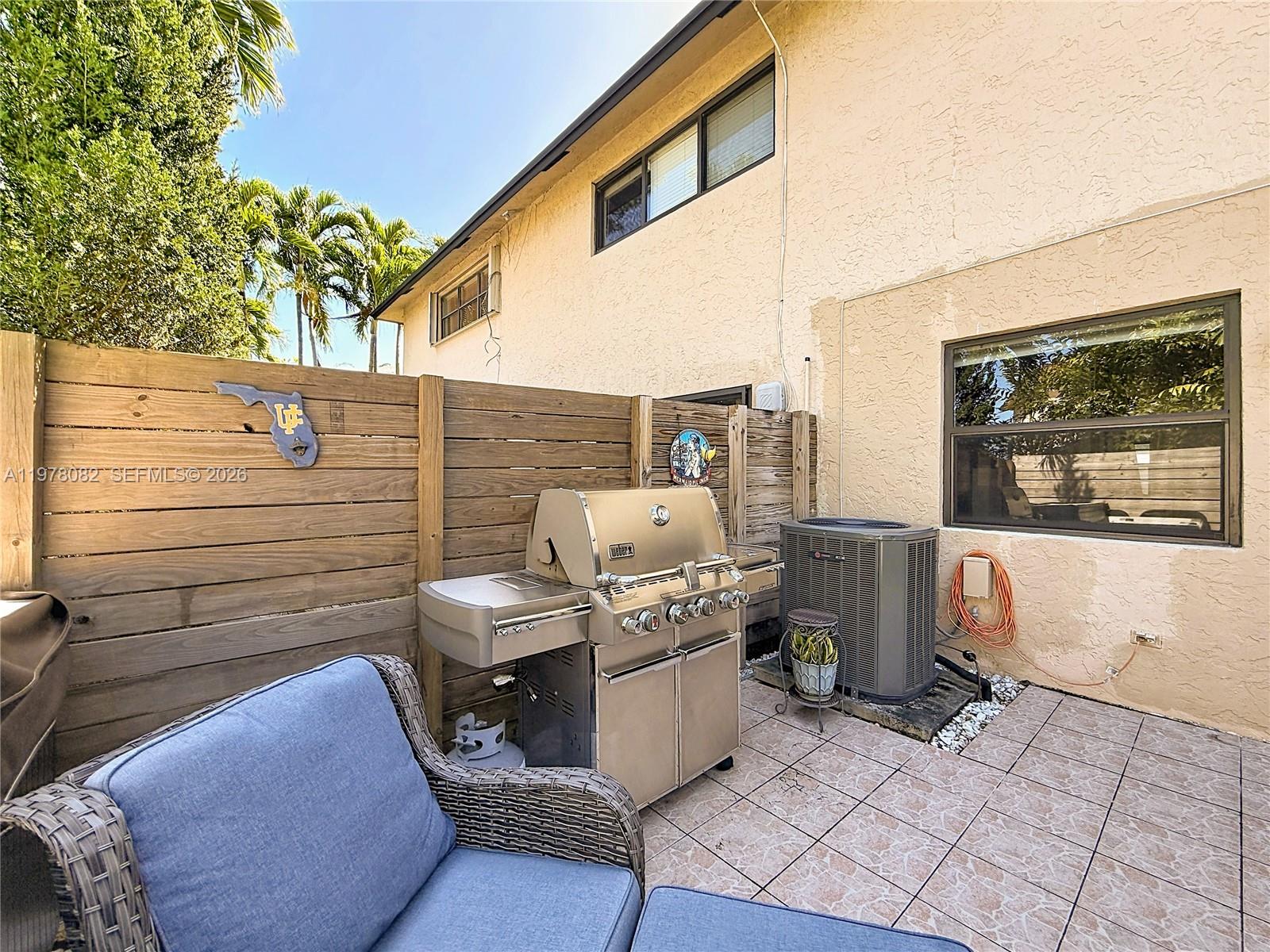 2128 Northeast 9th Avenue Wilton Manors, FL 33305 - Photo 30 of 34