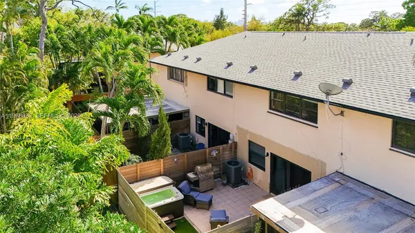 $3,250 | 2128 Northeast 9th Avenue, Wilton Manors, FL 33305