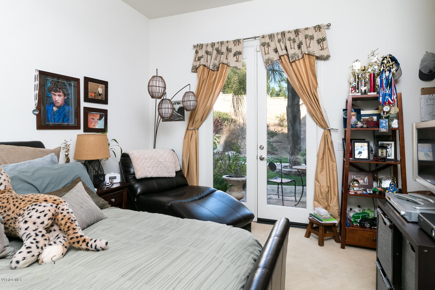 5472 Calarosa Ranch Road Camarillo, CA 93012 - Photo 26 of 31 Bedroom