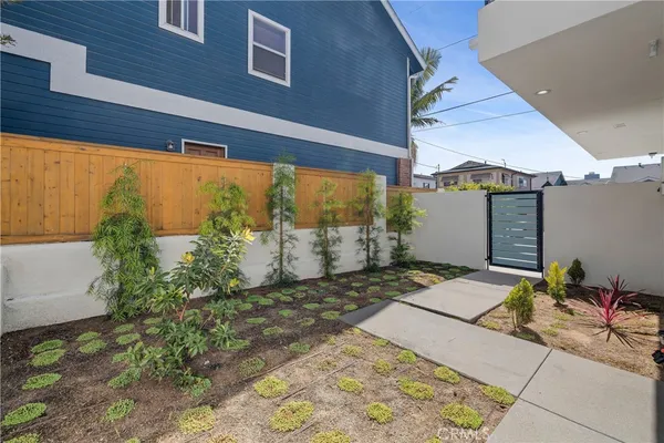 $1,888,000 | 1708 Blossom Lane, Redondo Beach, CA 90278