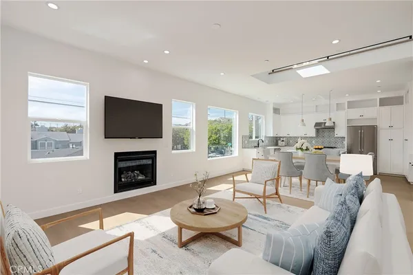 $1,888,000 | 1708 Blossom Lane, Redondo Beach, CA 90278