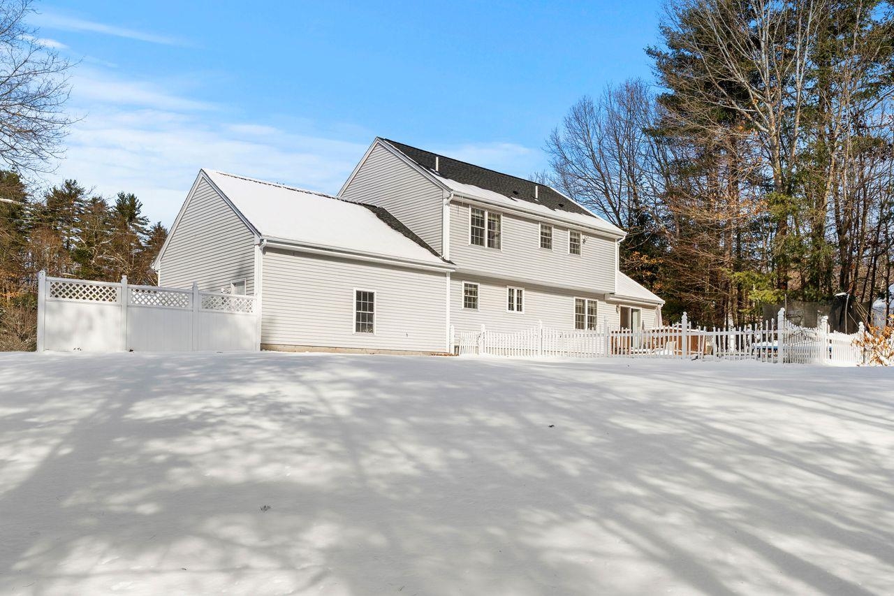 1 Patricia Lane Amherst, NH 03031 - Photo 34 of 40