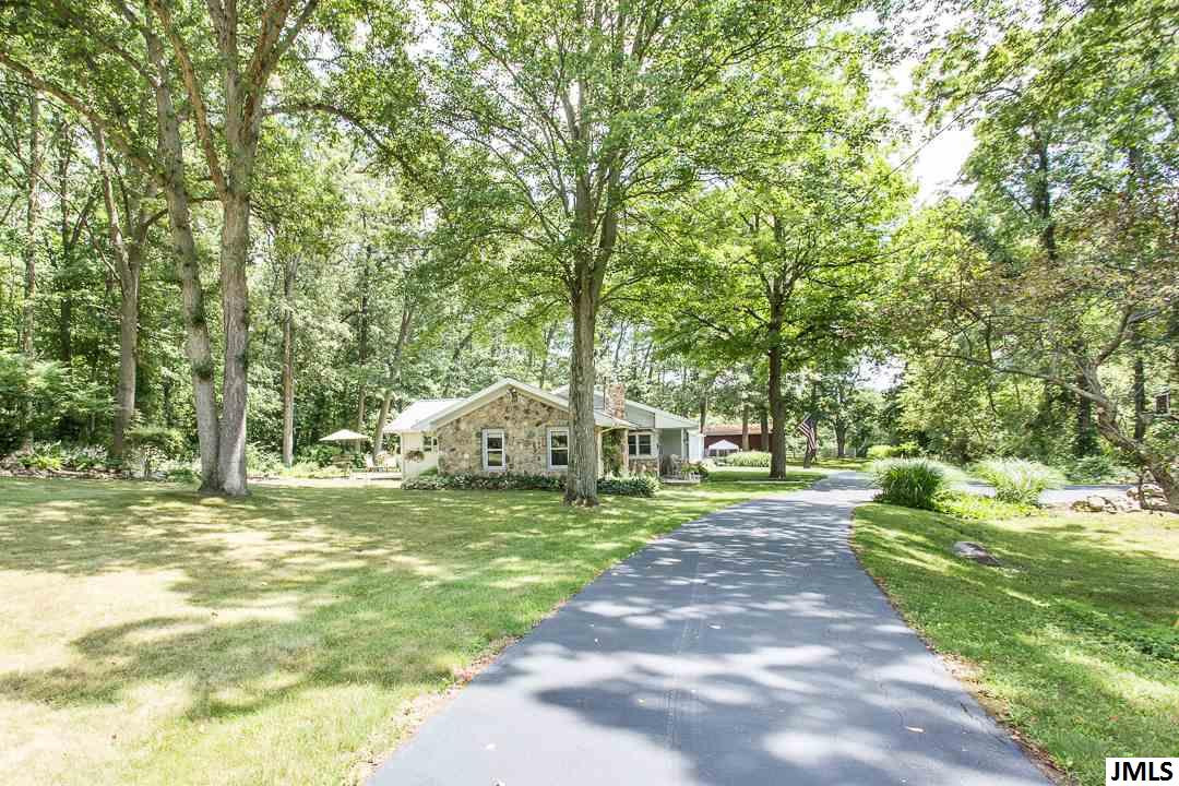 7601 Maple Dale Road Jackson, MI 49201 - Photo 1 of 36 Photo 1