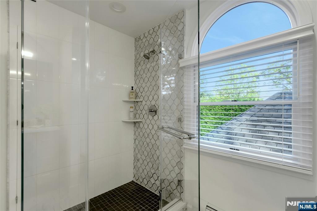 545 Miller Road Wyckoff, NJ 07481 - Photo 35 of 50 Gallery Image 35