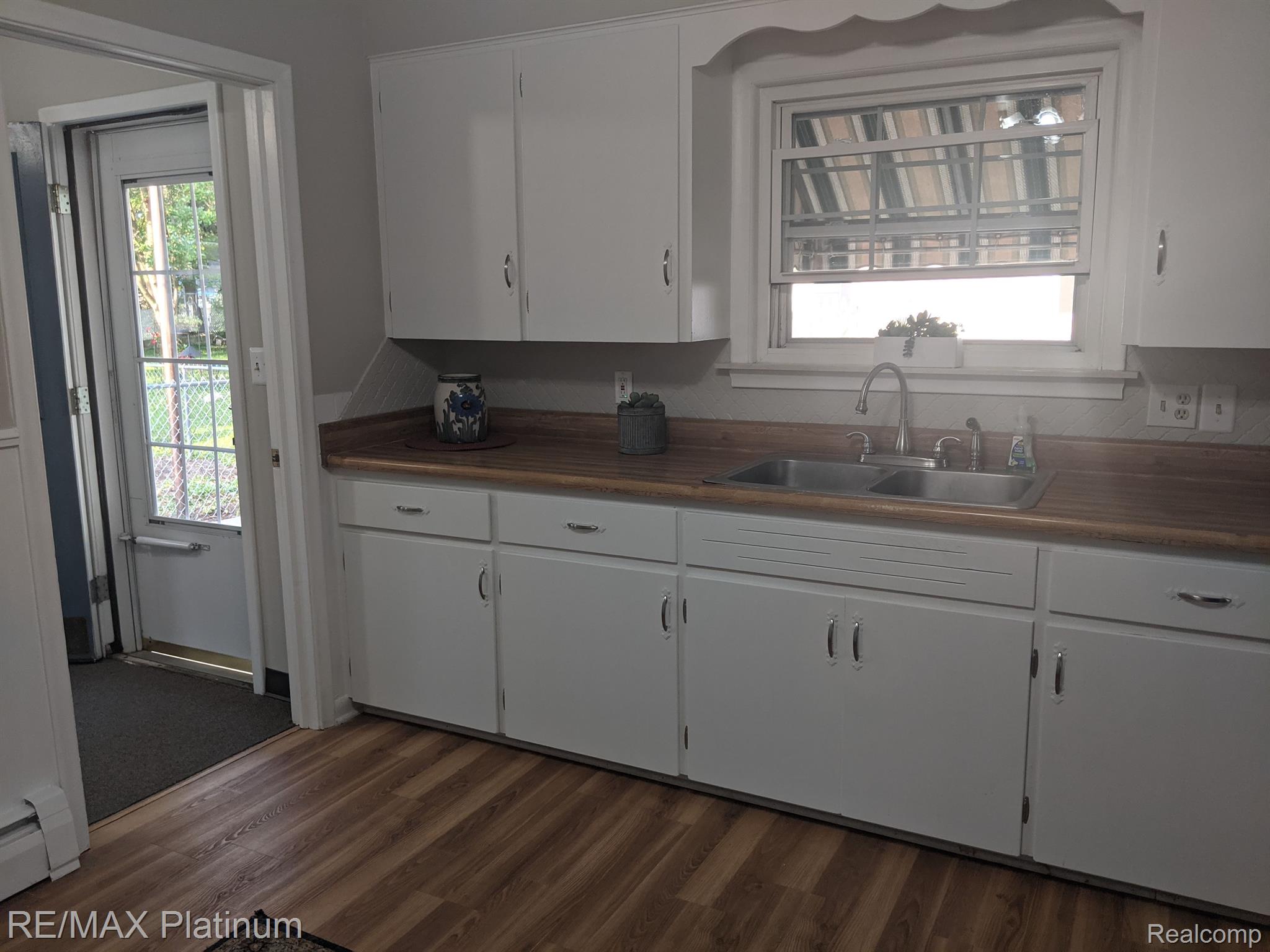 809 Riddle Street Howell, MI 48843 - Photo 16 of 41 Gallery Image 16