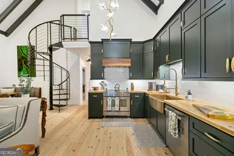 $1,175,000 | 7670 Hiawassee Wilderness Trail, Hiawassee, GA 30546