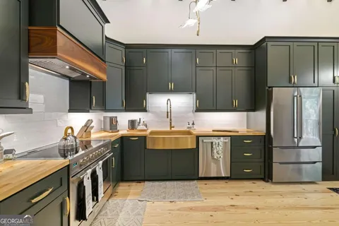 $1,175,000 | 7670 Hiawassee Wilderness Trail, Hiawassee, GA 30546