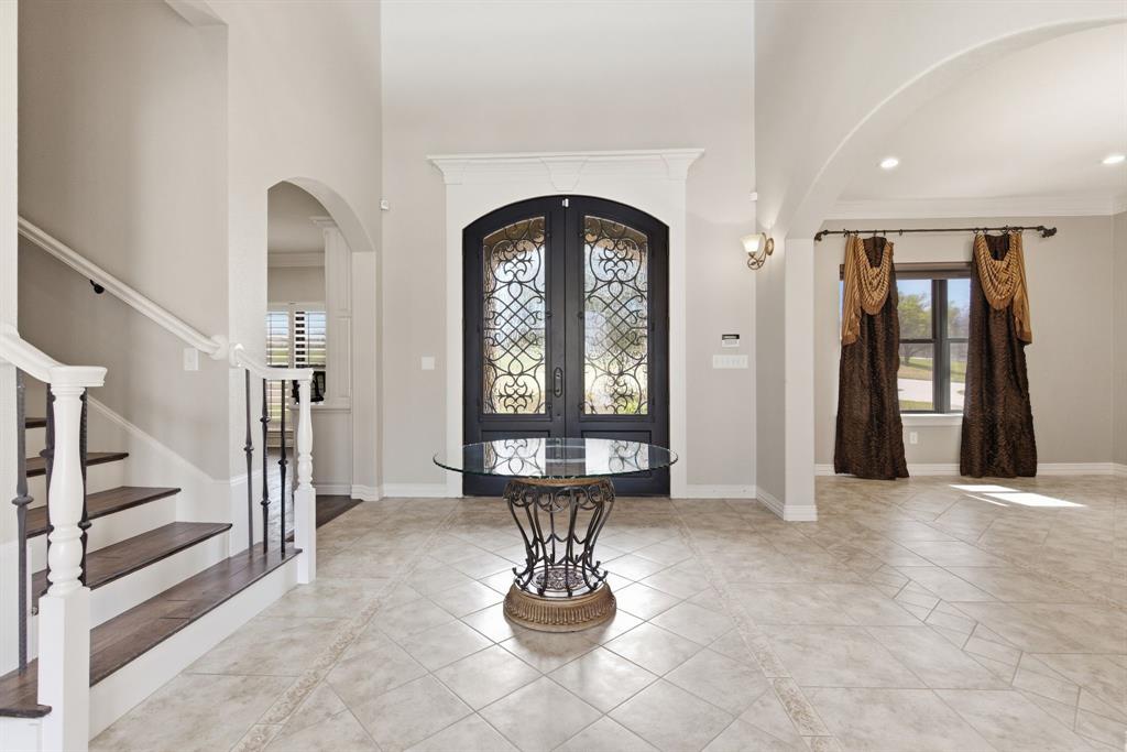 8970 Burnett Road Justin, TX 76247 - Photo 4 of 39 a view of entryway with a front door