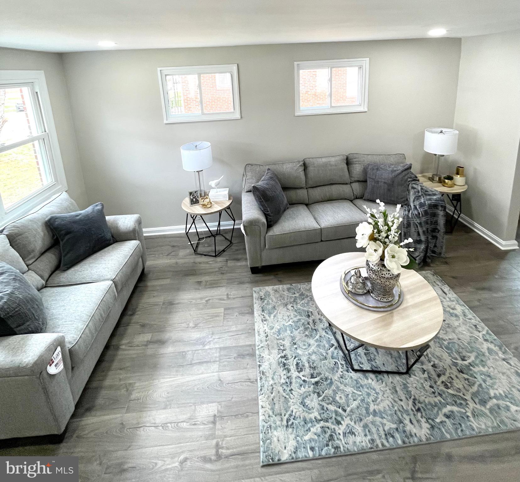 3805 Bartwood Road Baltimore, MD 21215 - Photo 10 of 76 Spacious living-room.
