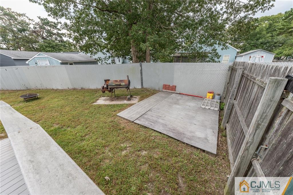 132 Launch Road Manahawkin, NJ 08050 - Photo 25 of 25 a view of a backyard