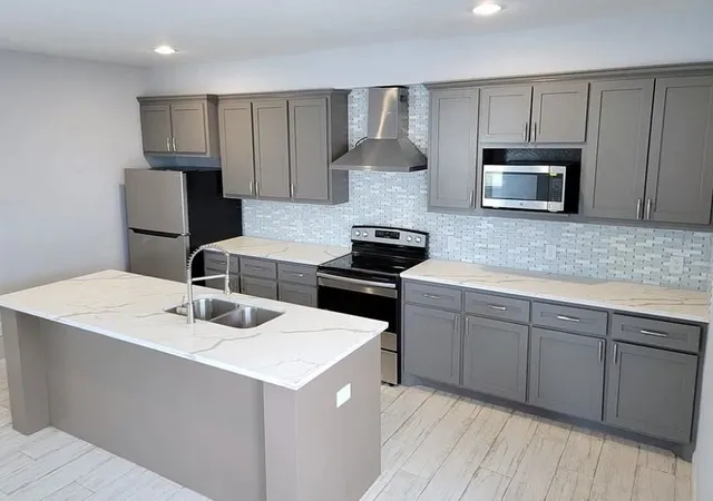 $1,795 | 8203 Oak Knoll Lane, Unit B, Houston, TX 77028