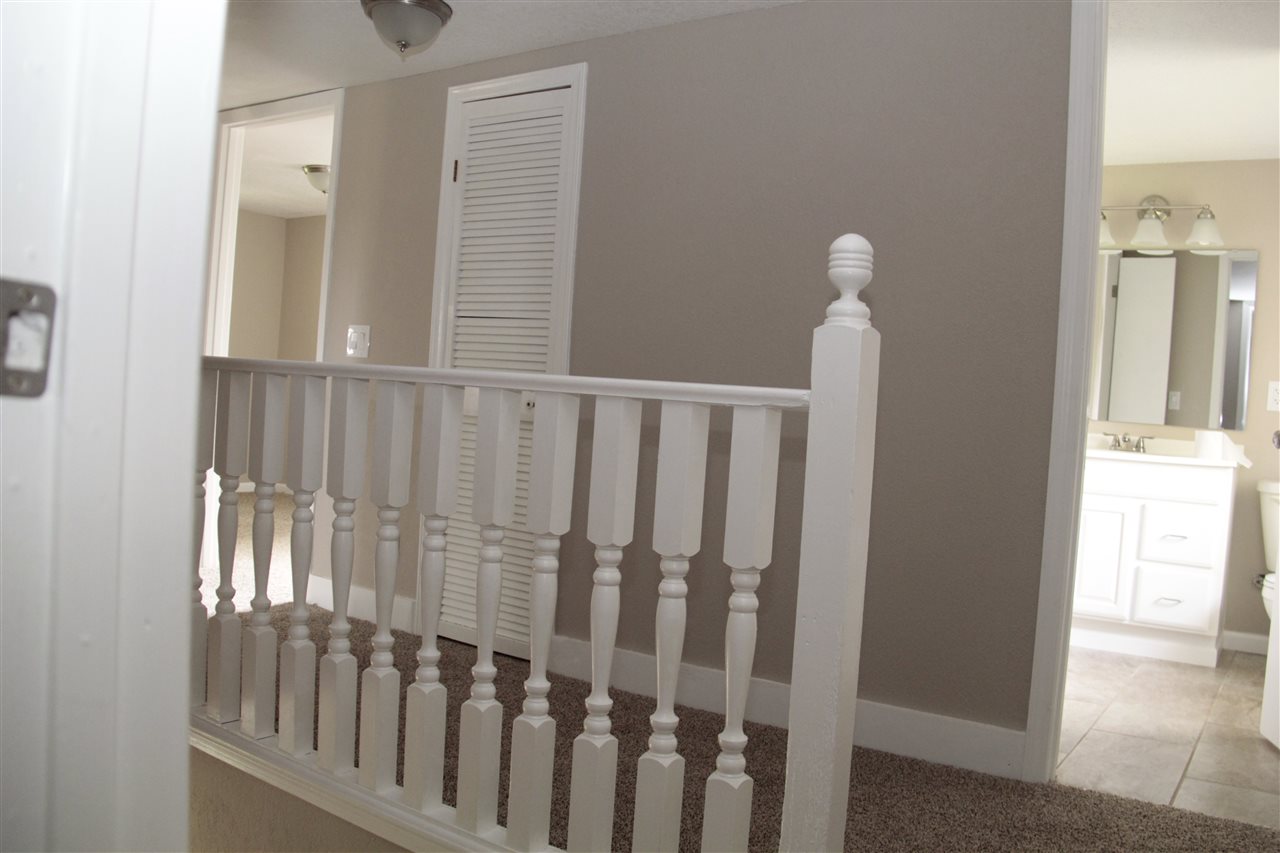 3618 Rotary Road Rockford, IL 61109 - Photo 13 of 24 a view of a porch with wooden floor