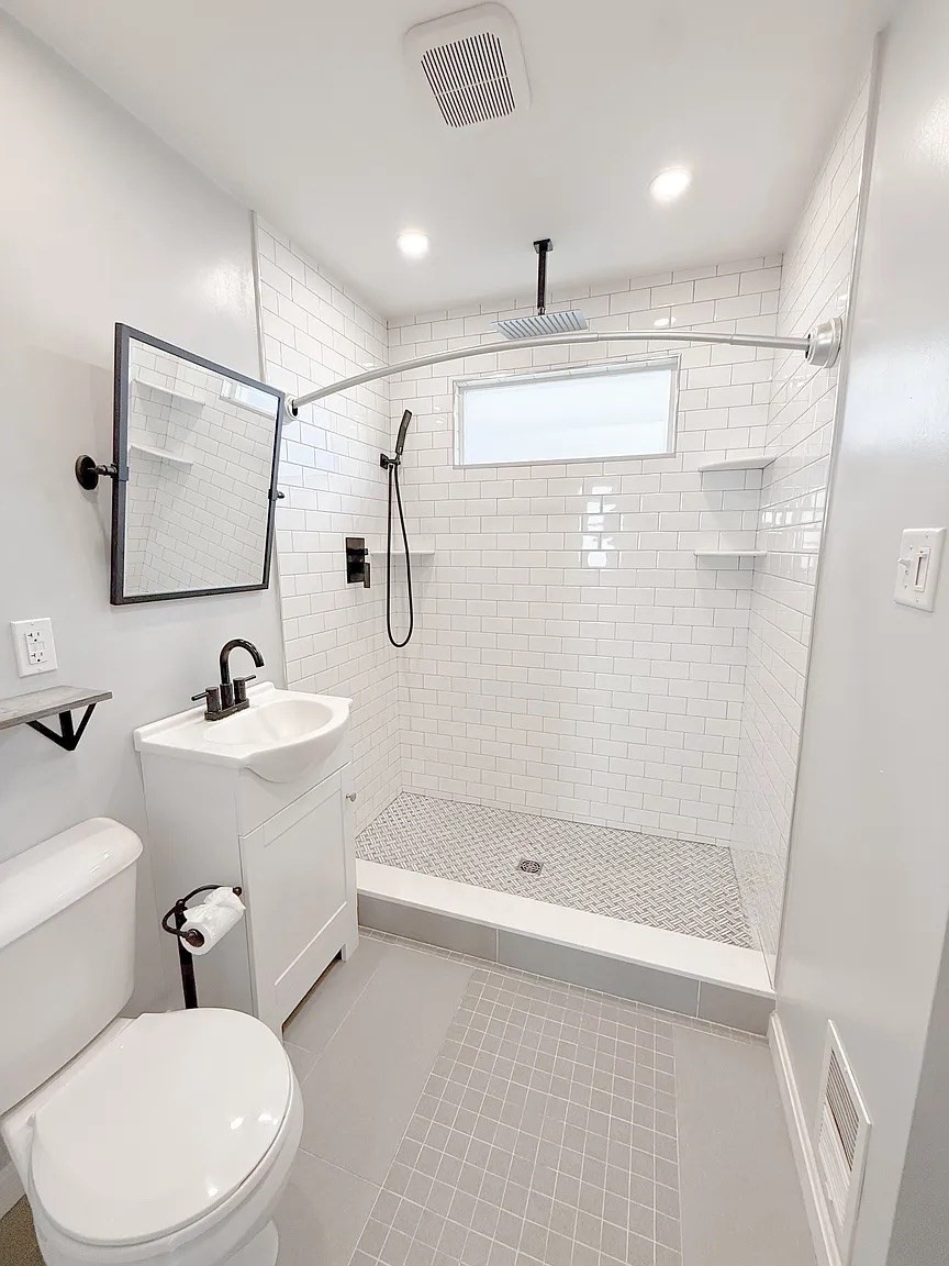 23 Leonard Road, Unit 23 Weymouth, MA 02191 - Photo 4 of 9 Gallery Image 4