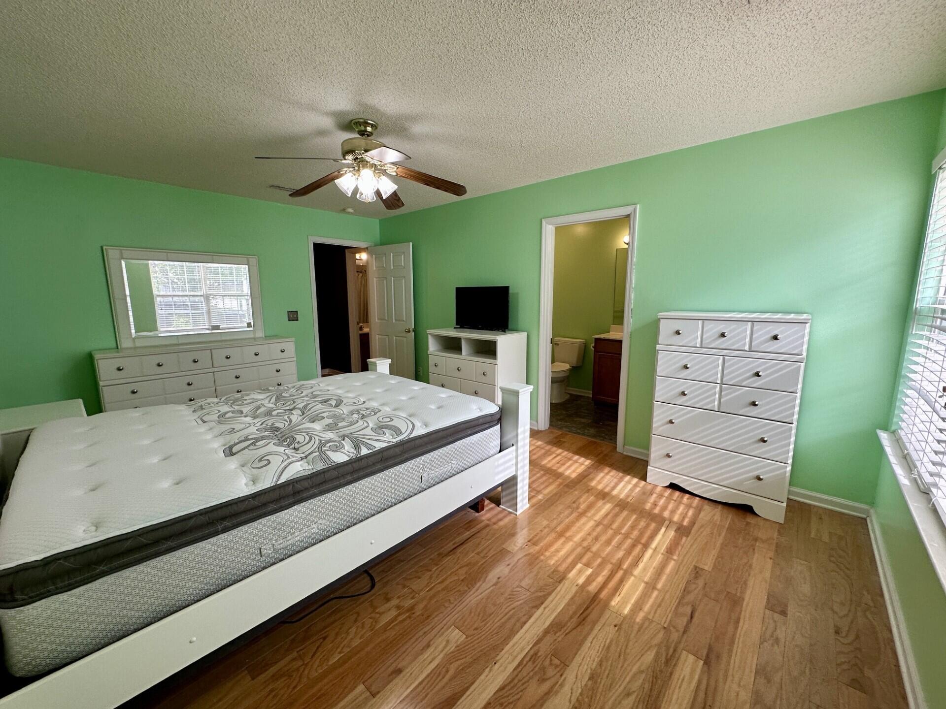 142 Paddock Way Summerville, SC 29486 - Photo 10 of 15