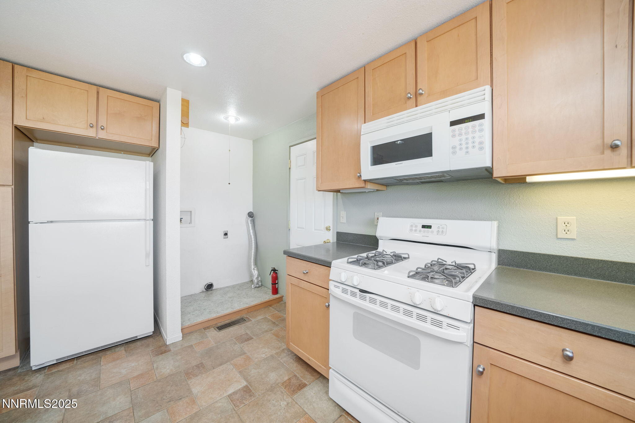 2645 Ravazza Road Reno, NV 89521 - Photo 19 of 50 41-2645 Ravazza Road-12