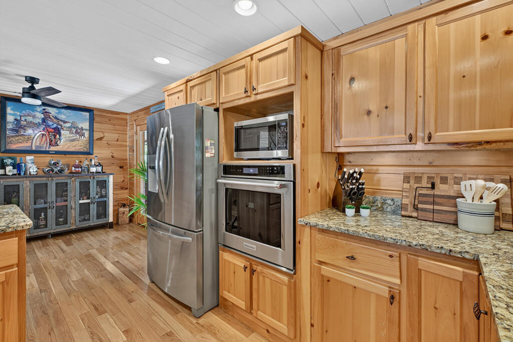 303 Major Ridge Road Blue Ridge, GA 30513 - Photo 33 of 50 Granite Countertops