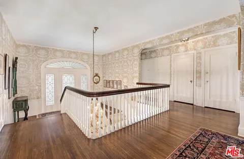 $10,995,000 | 809 North Bedford Drive, Beverly Hills, CA 90210