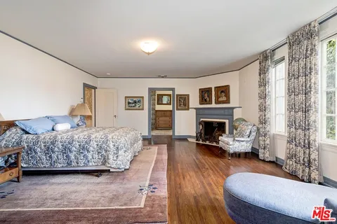 $10,995,000 | 809 North Bedford Drive, Beverly Hills, CA 90210