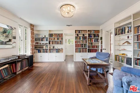 $10,995,000 | 809 North Bedford Drive, Beverly Hills, CA 90210