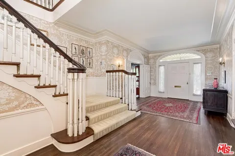 $10,995,000 | 809 North Bedford Drive, Beverly Hills, CA 90210