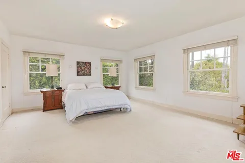 $10,995,000 | 809 North Bedford Drive, Beverly Hills, CA 90210