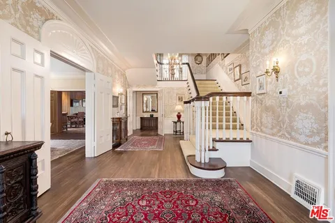 $10,995,000 | 809 North Bedford Drive, Beverly Hills, CA 90210