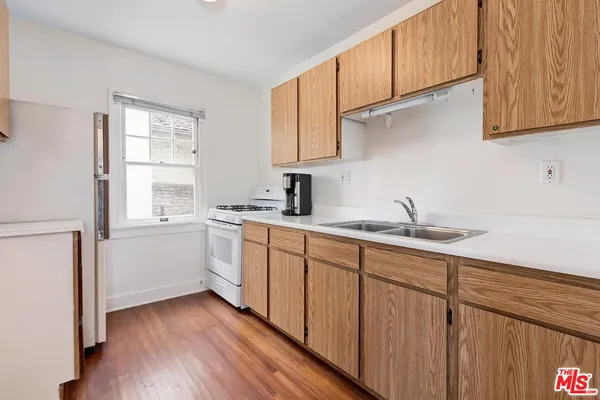 $10,995,000 | 809 North Bedford Drive, Beverly Hills, CA 90210