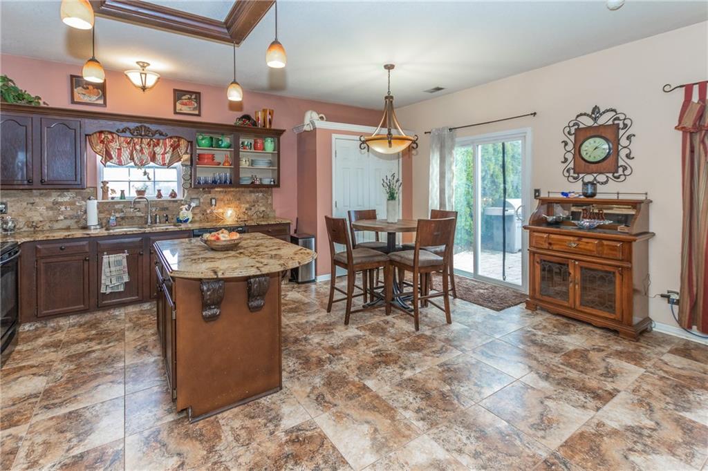 12303 Rambling Road Fishers, IN 46037 - Photo 9 of 25 Gallery Image 9