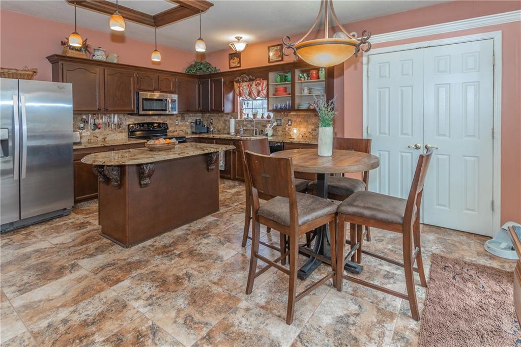 12303 Rambling Road Fishers, IN 46037 - Photo 10 of 25 Gallery Image 10