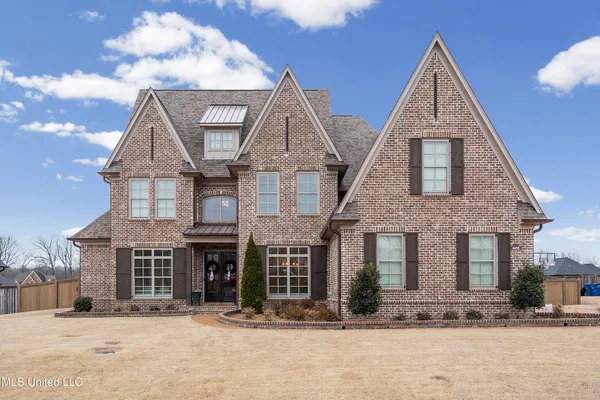 $689,900 | 4435 Parish Row, Olive Branch, MS 38654
