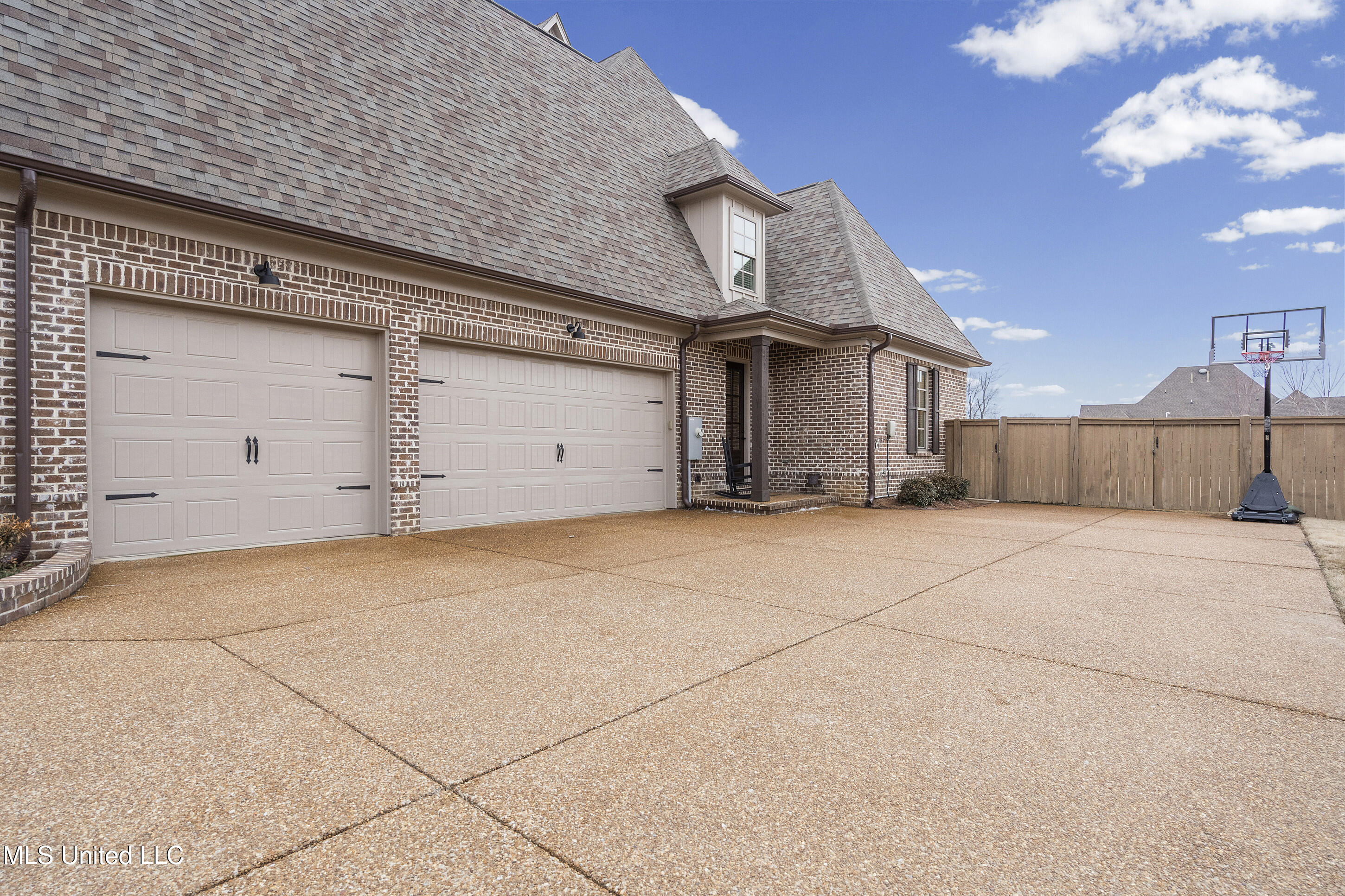 4435 Parish Row Olive Branch, MS 38654 - Photo 4 of 53 3__dsc9930_print