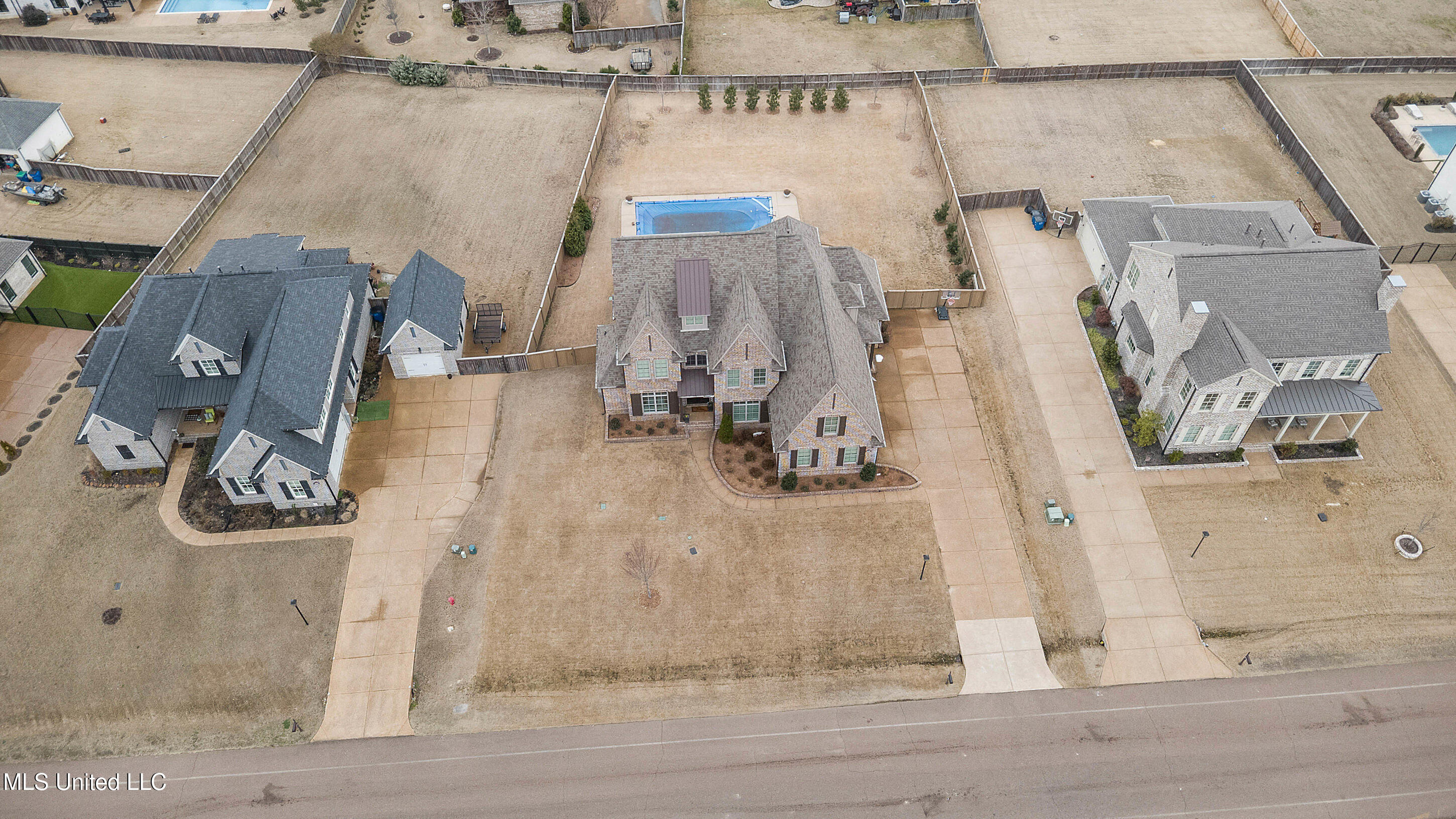 4435 Parish Row Olive Branch, MS 38654 - Photo 5 of 53 42_dji_0039_print