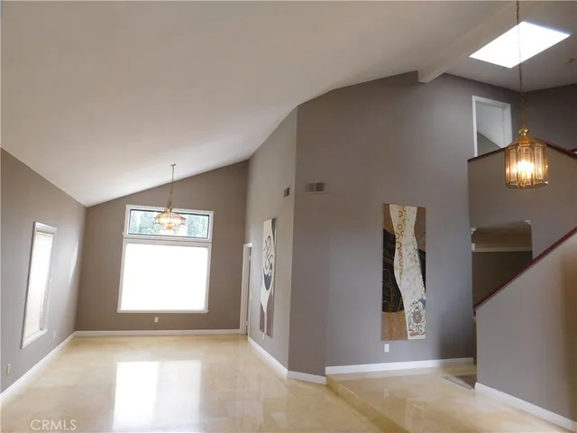 a view of empty room with window