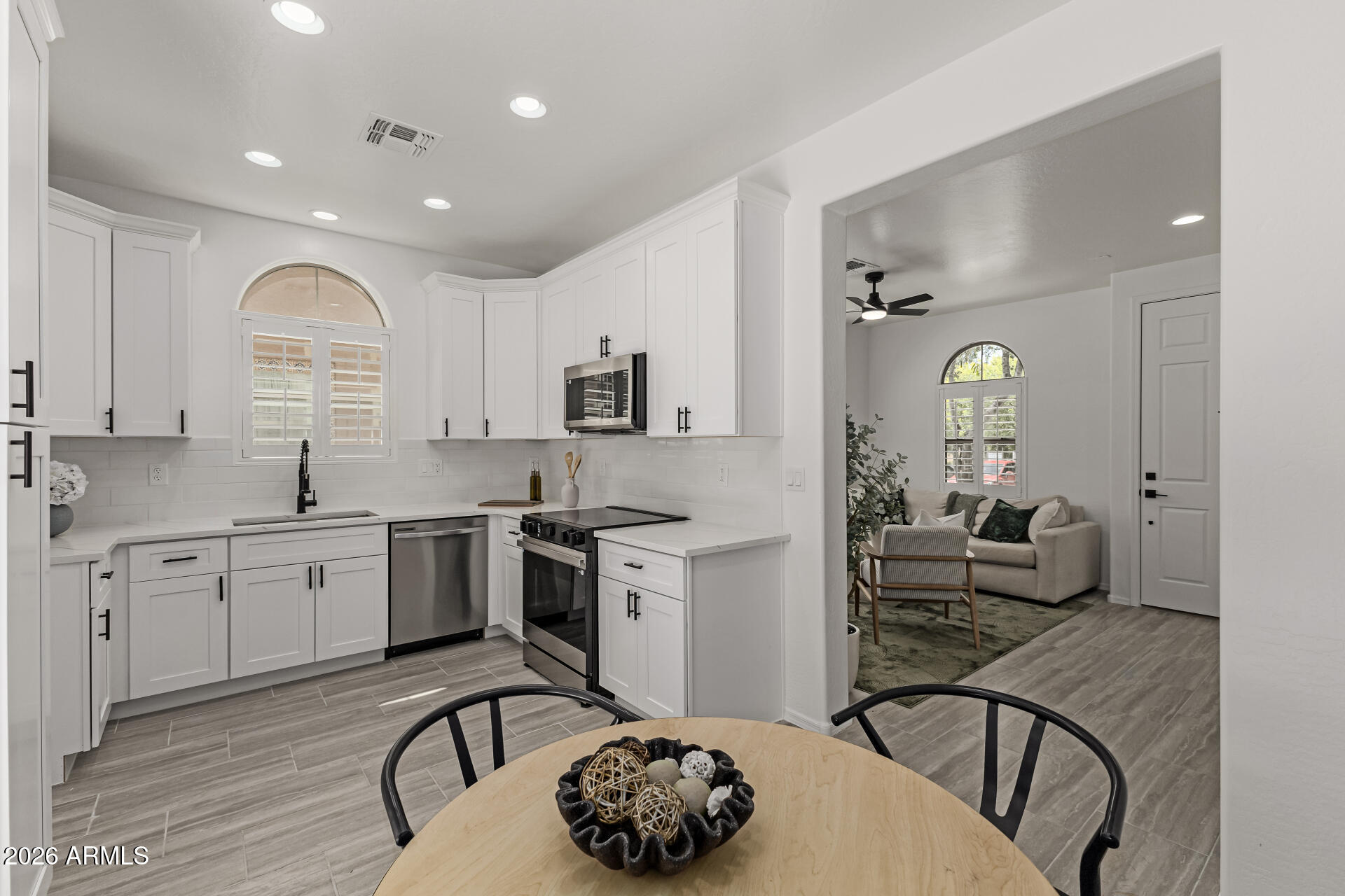 451 South Hawes Road, Unit 32 Mesa, AZ 85208 - Photo 8 of 27 10 - Hawes